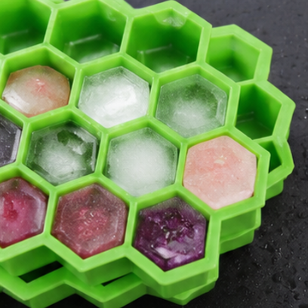 🧊 Premium Silicone Ice Cube Tray with Lid